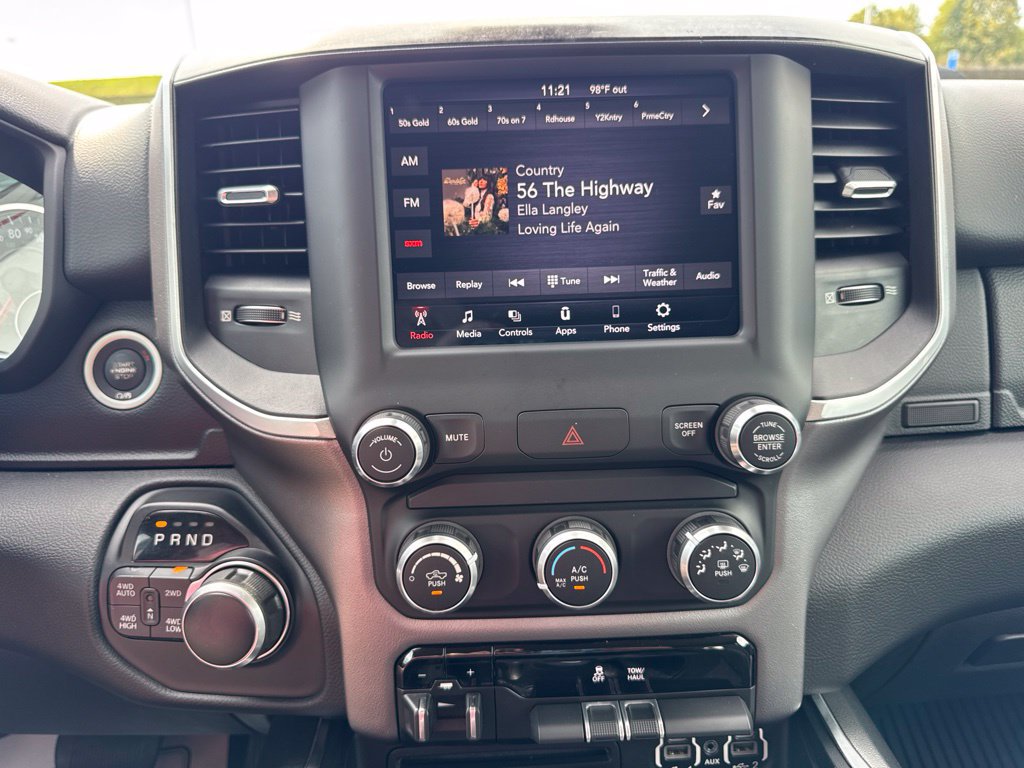 Used 2019 RAM 1500 Big Horn AWD/4WD image 3
