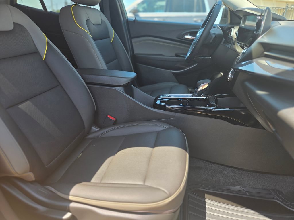 Used 2026 Chevrolet Trax ACTIV FWD image 10