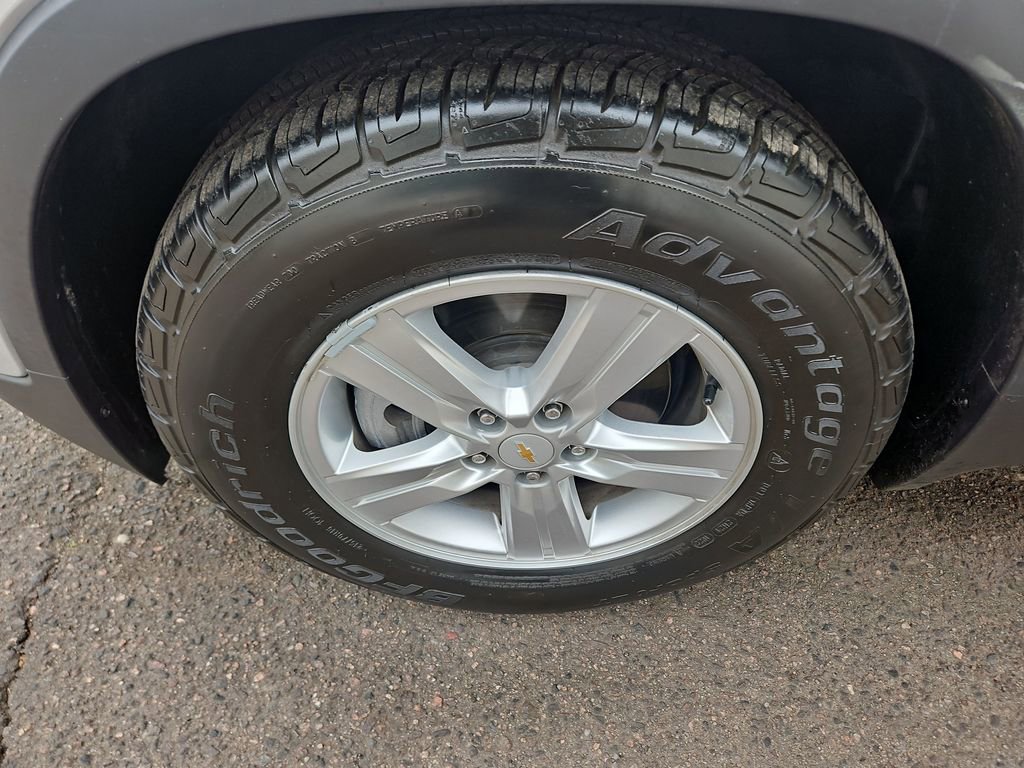 Used 2018 Chevrolet Trax LT w/ LT Convenience Package FWD image 26