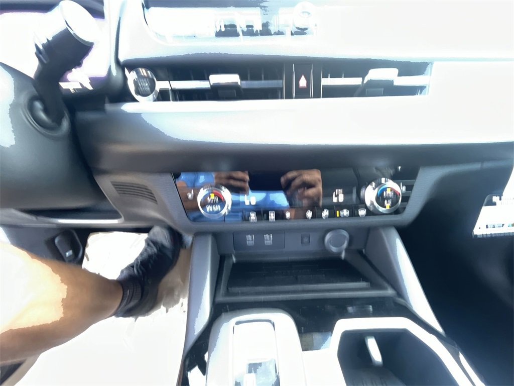 New 2025 Mitsubishi Outlander SE image 19