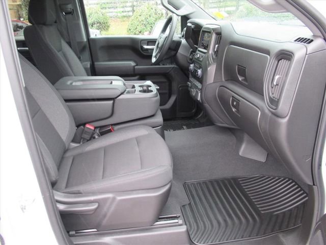 Used 2025 Chevrolet Silverado 1500 Custom Trail Boss AWD/4WD image 9