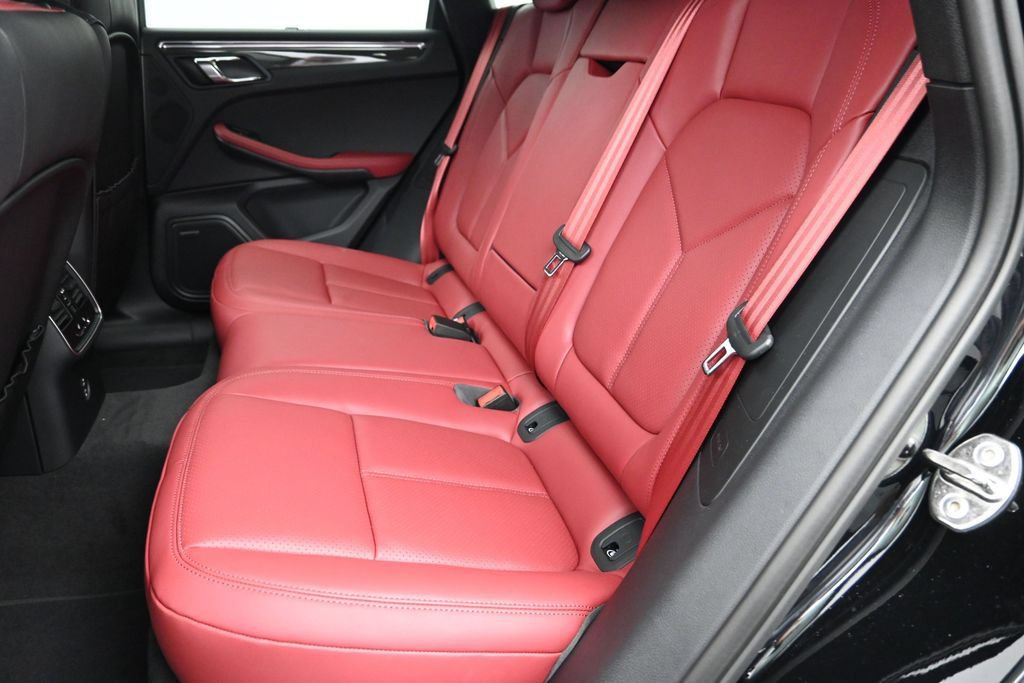 New 2026 Porsche Macan AWD/4WD image 16