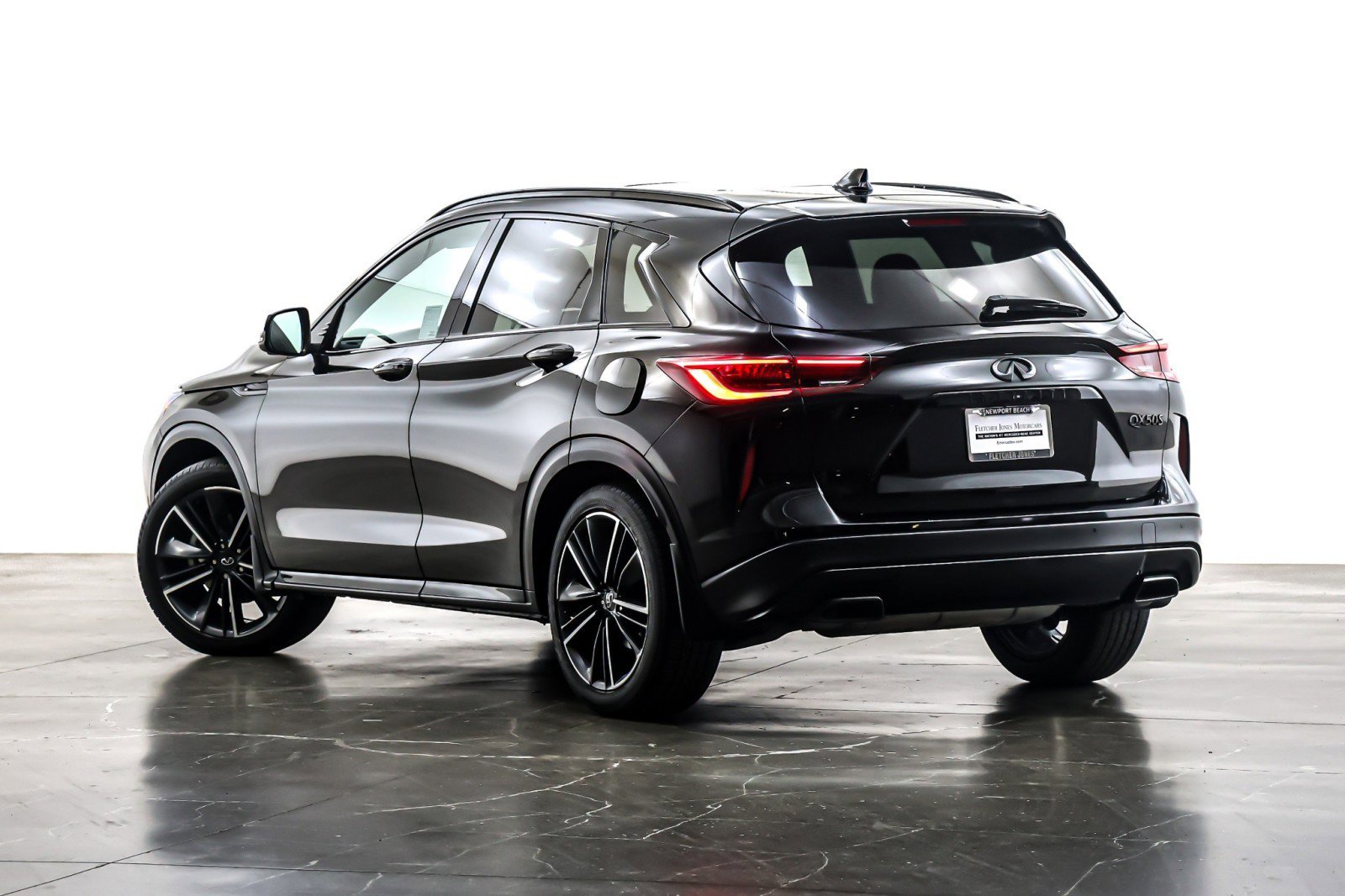 Used 2023 INFINITI QX50 Sport image 13