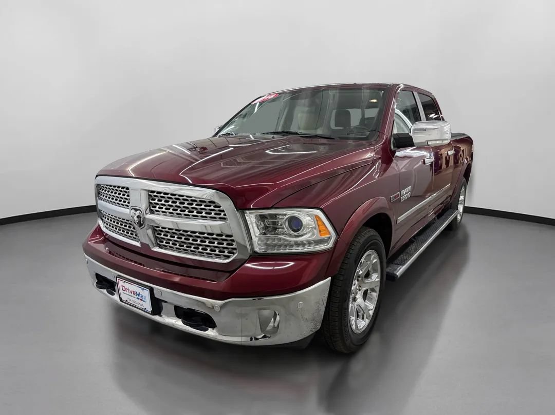 Used 2018 RAM 1500 Laramie w/ Convenience Group AWD/4WD image 4
