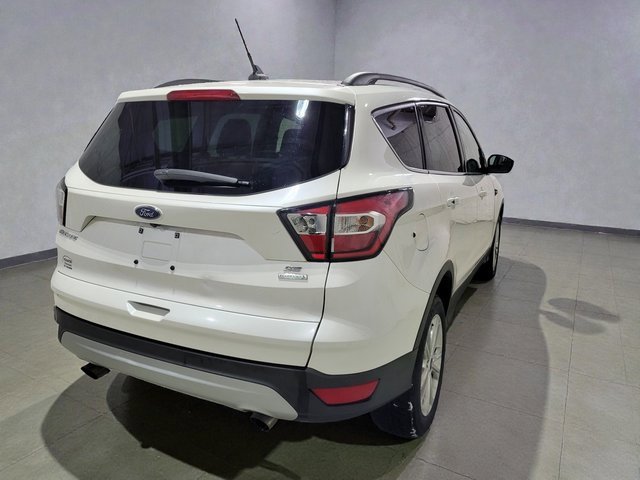 Used 2018 Ford Escape SE w/ SE SYNC Package image 23