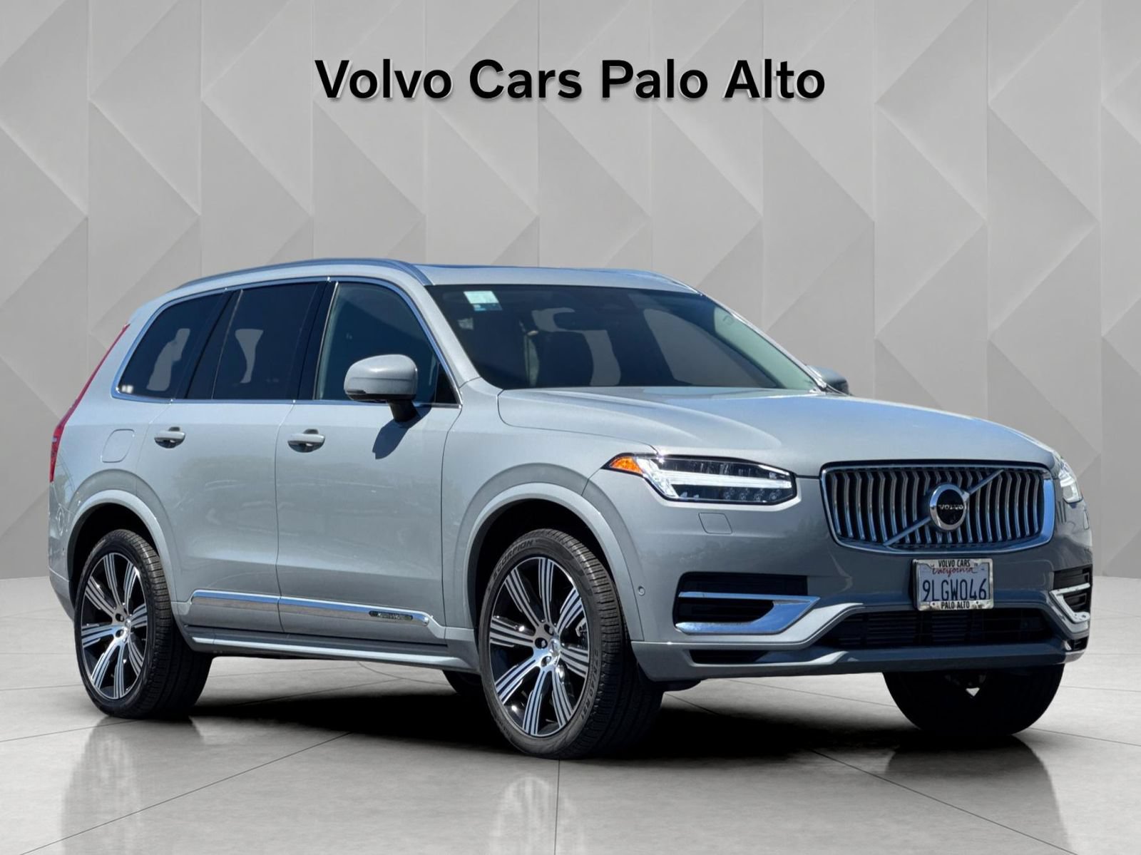 Certified 2024 Volvo XC90 T8 Plus AWD/4WD image 14