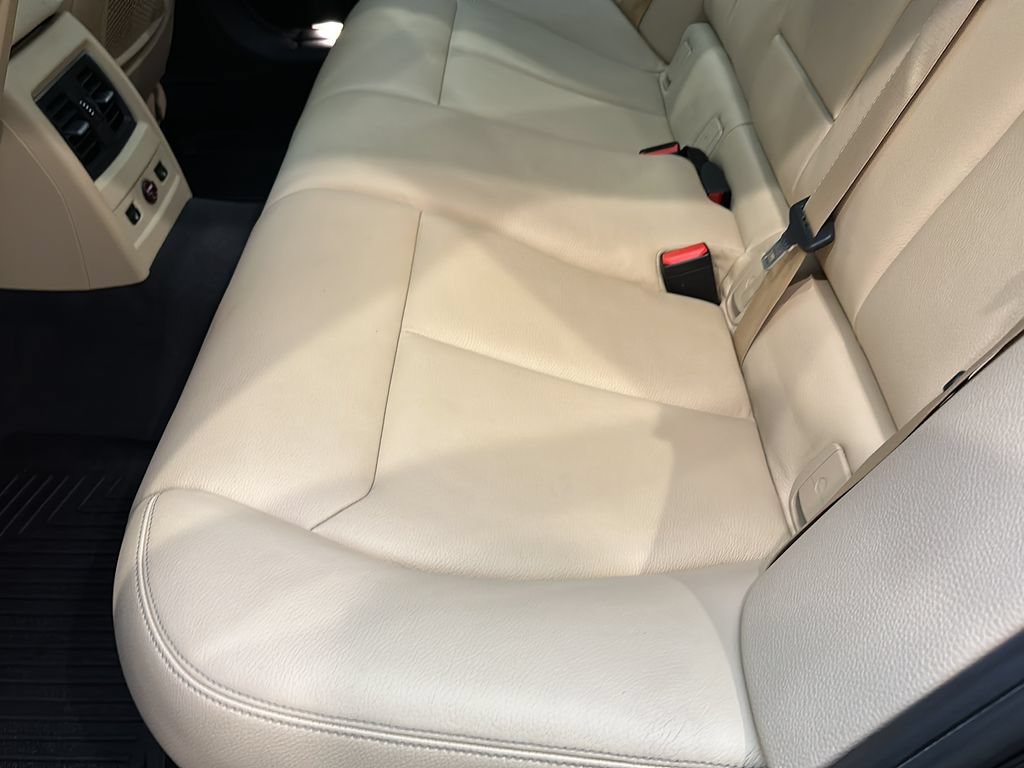 Used 2017 BMW 330i xDrive Wagon AWD/4WD image 14