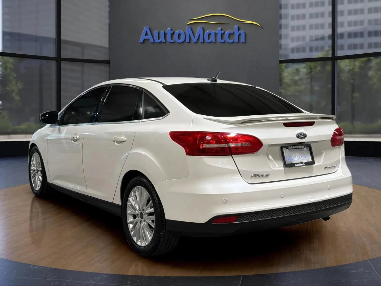 Used 2018 Ford Focus Titanium FWD image 9