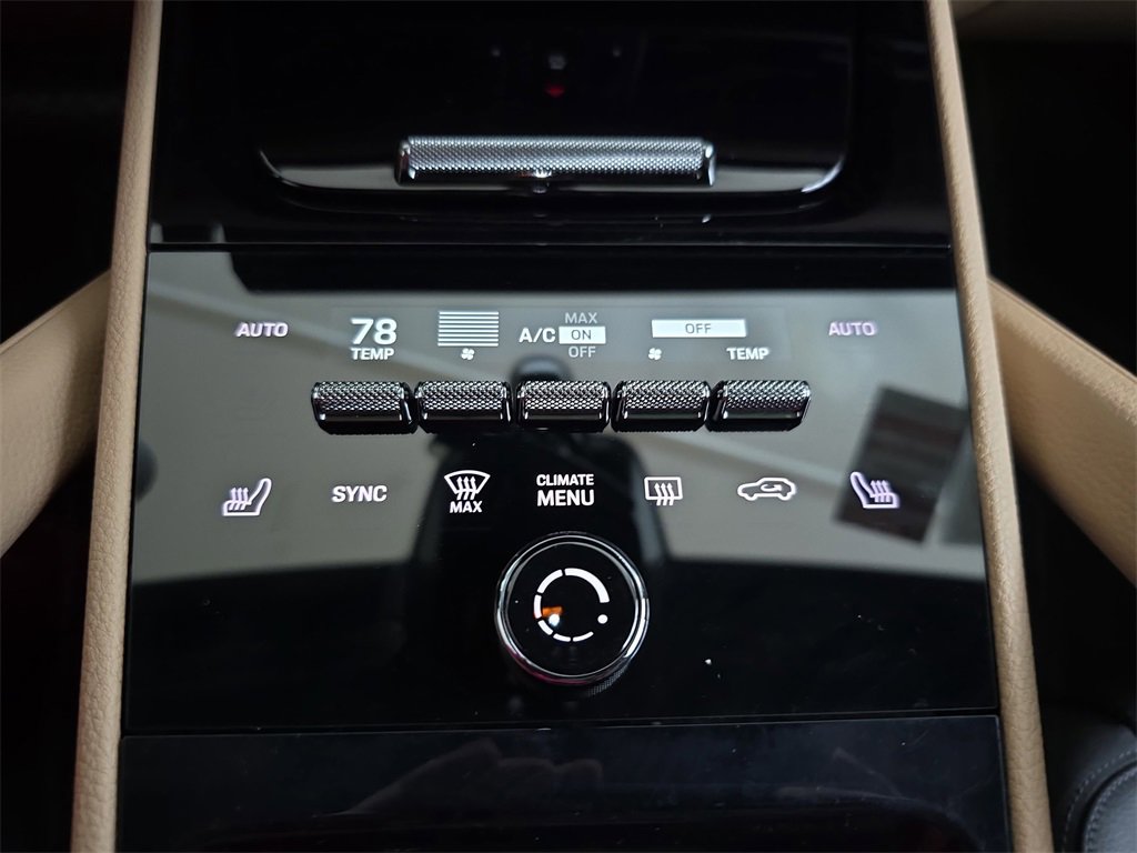 Used 2024 Porsche Cayenne image 26