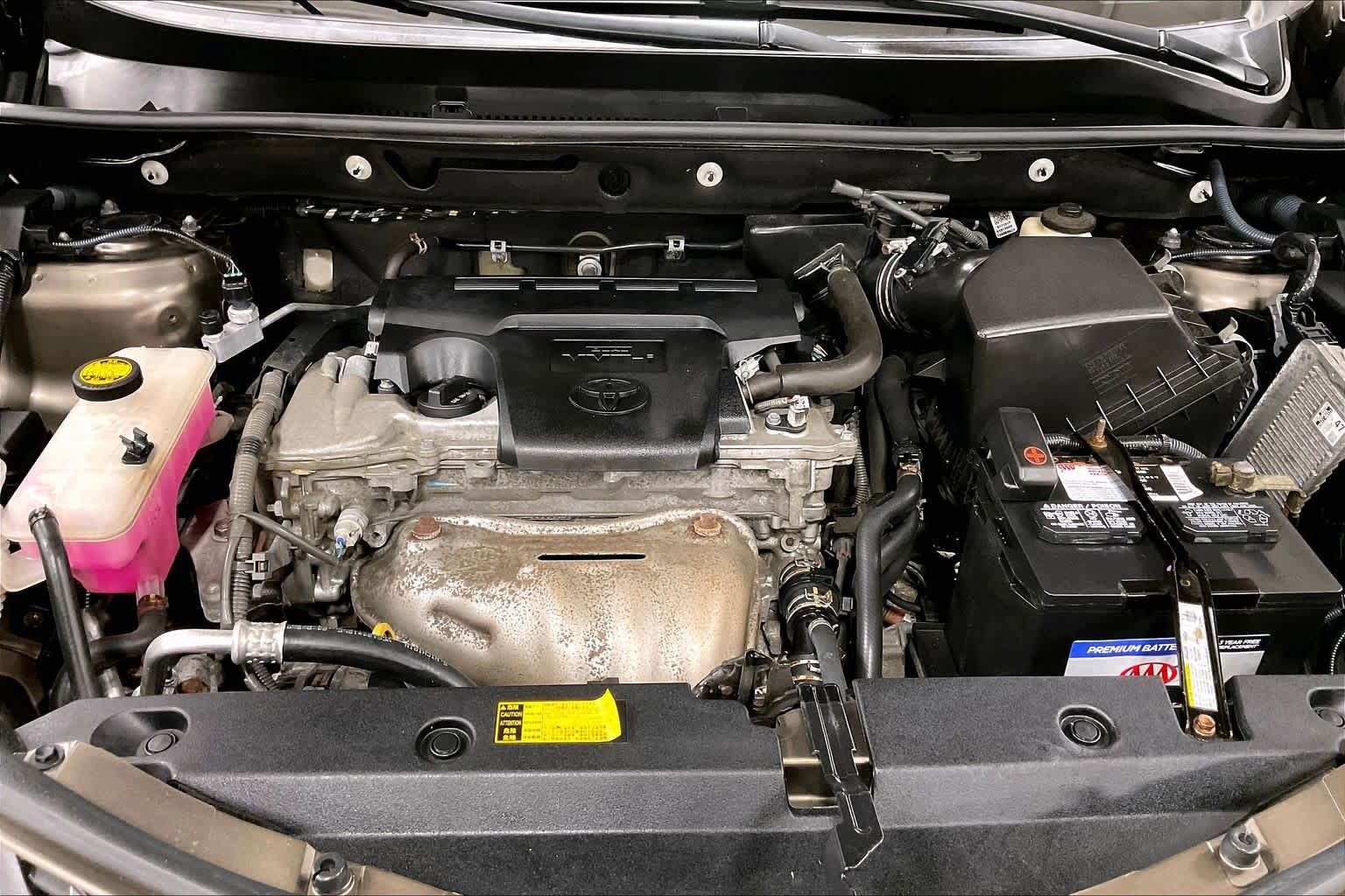 Used 2015 Toyota RAV4 XLE AWD/4WD image 31