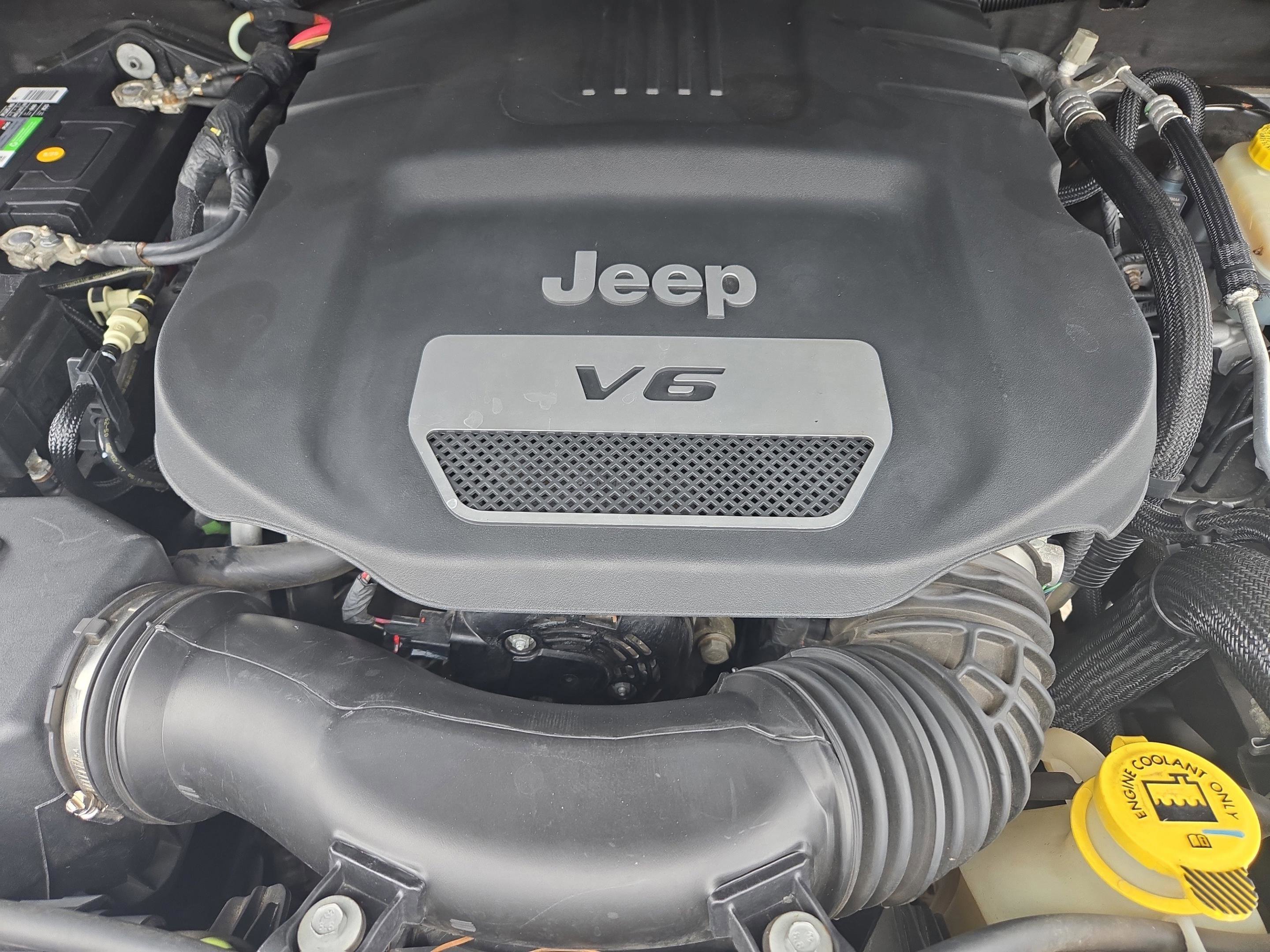 Used 2017 Jeep Wrangler Unlimited Sahara image 26