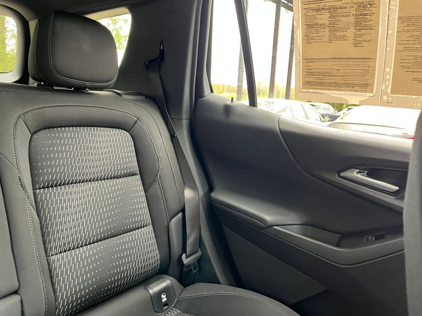 Used 2025 Chevrolet Equinox LT FWD image 37