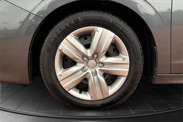 Used 2021 Subaru Legacy image 9