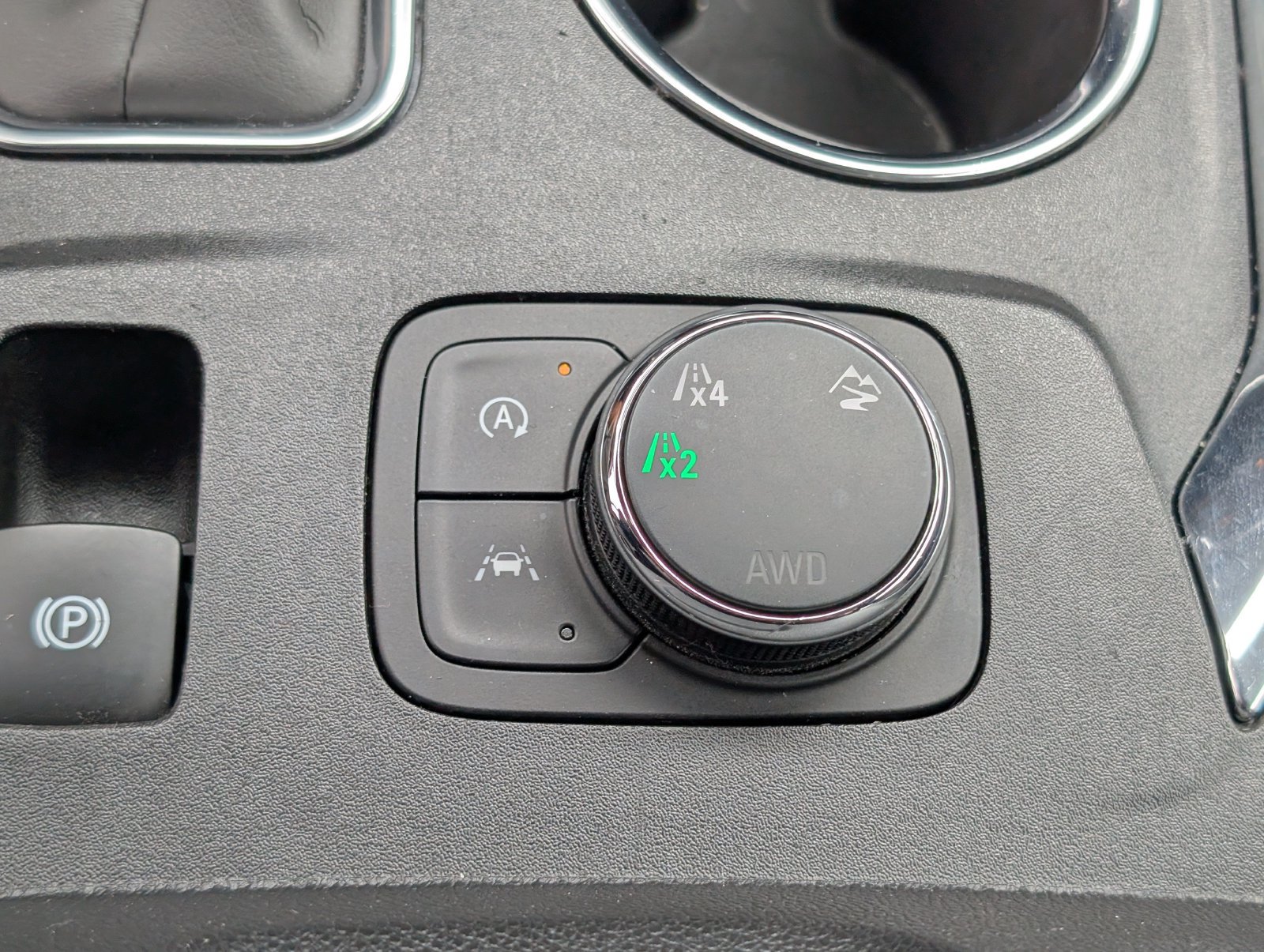 Used 2023 Chevrolet Traverse LT AWD/4WD image 28