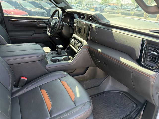 Used 2025 GMC Sierra 1500 AT4 w/ AT4 Premium Package AWD/4WD image 7