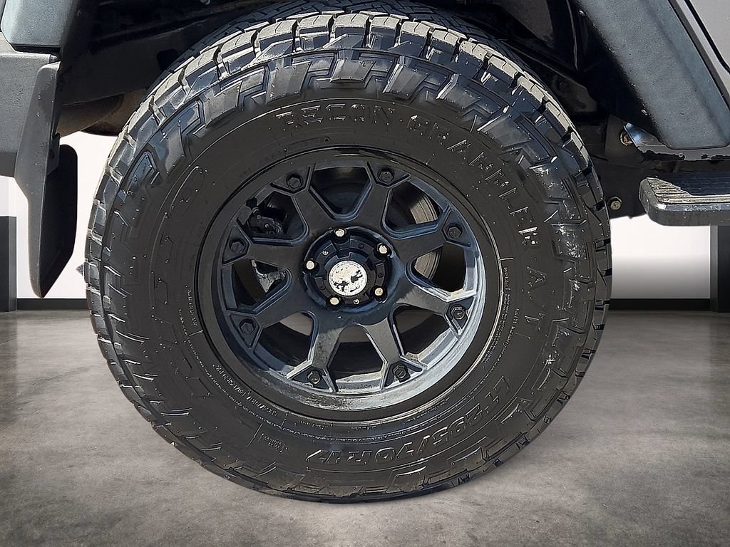 Used 2015 Jeep Wrangler Unlimited Sport w/ Quick Order Package 24S AWD/4WD image 7