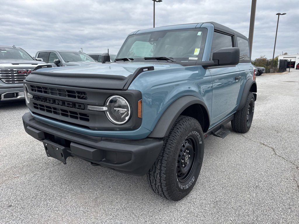 Used 2023 Ford Bronco 2-Door image 3