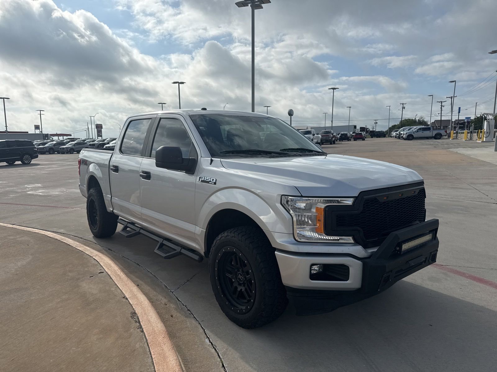 Used 2019 Ford F150 XL w/ Equipment Group 101A Mid image 3