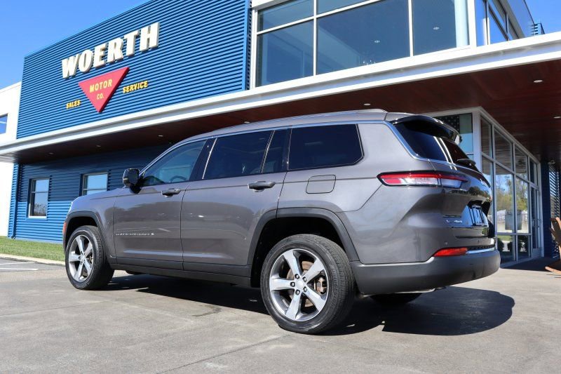 Used 2022 Jeep Grand Cherokee L Limited image 5