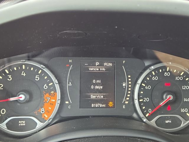 Used 2015 Jeep Renegade Latitude w/ Popular Equipment Group AWD/4WD image 9