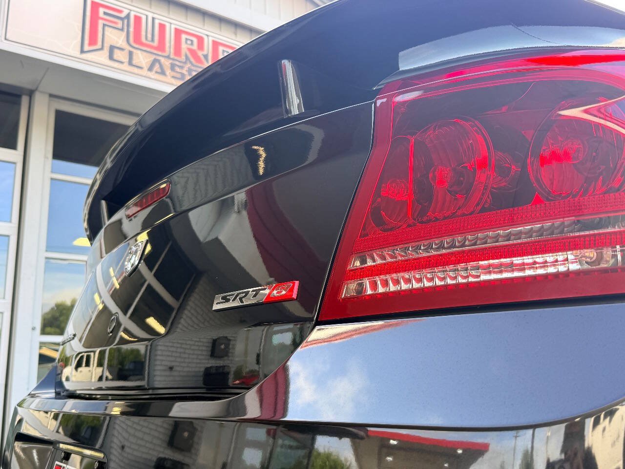 Used 2006 Dodge Charger SRT8 w/ SRT Option Group III RWD image 9