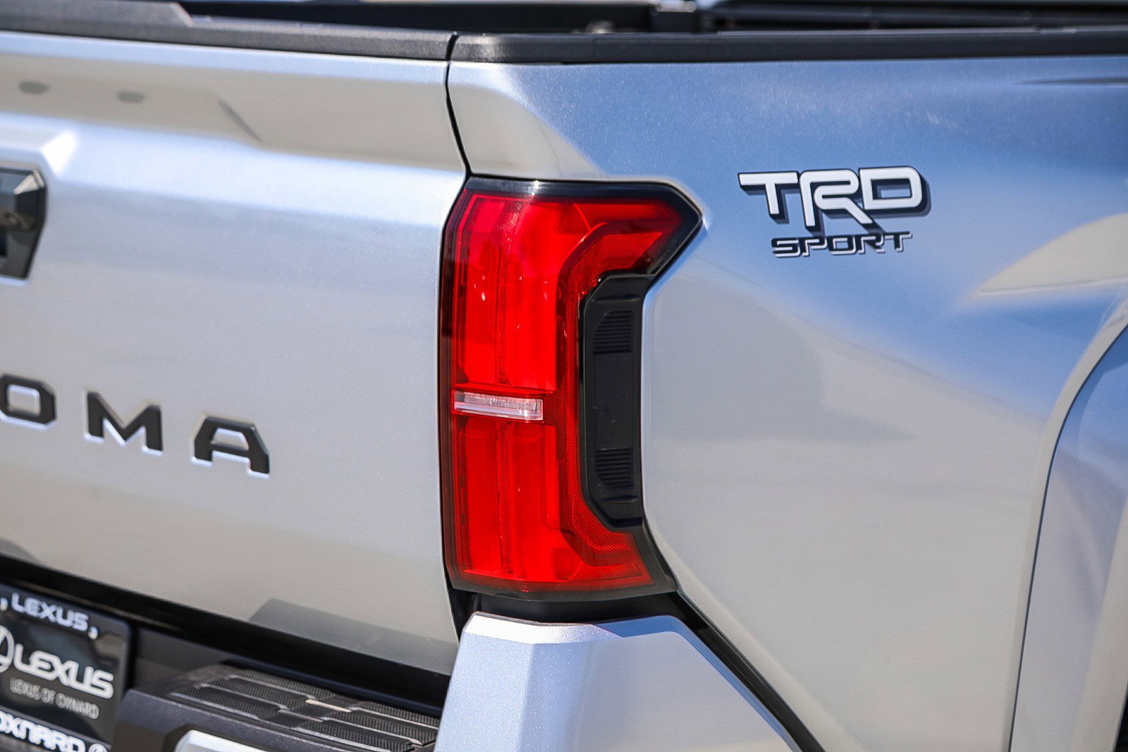Used 2025 Toyota Tacoma TRD Sport RWD image 9