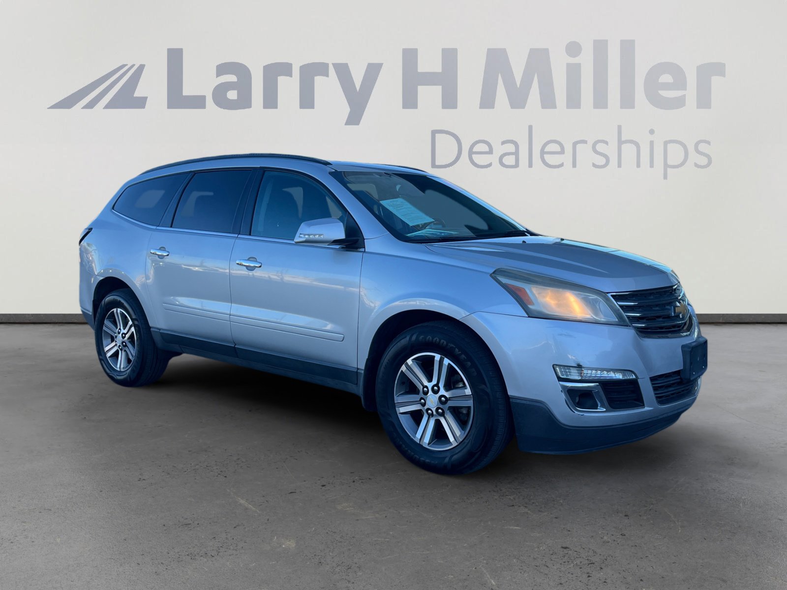 Used 2017 Chevrolet Traverse LT image 7