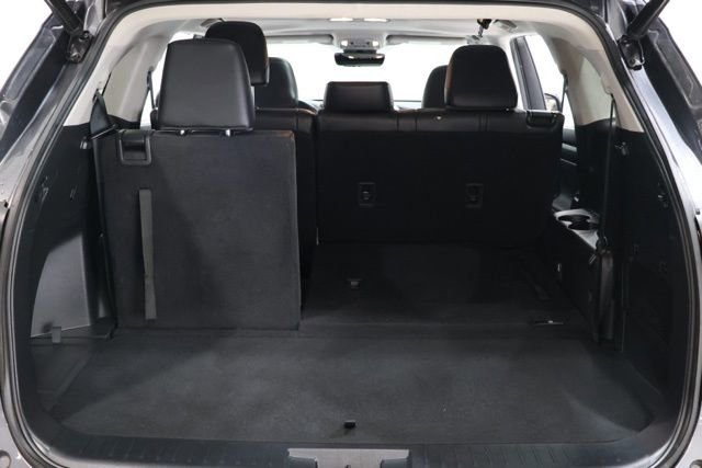 Used 2023 Toyota Highlander XLE image 33