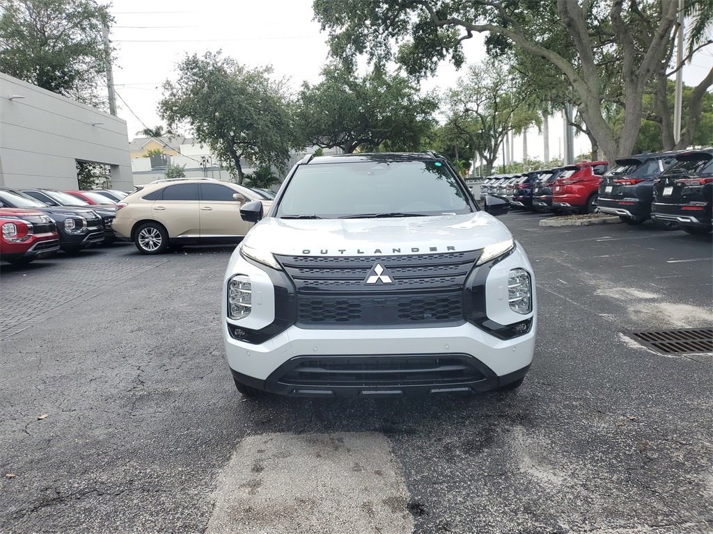 New 2025 Mitsubishi Outlander SEL Black Edition image 2