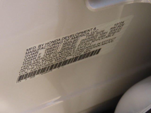 Used 2025 Acura MDX w/ Advance Package AWD/4WD image 32