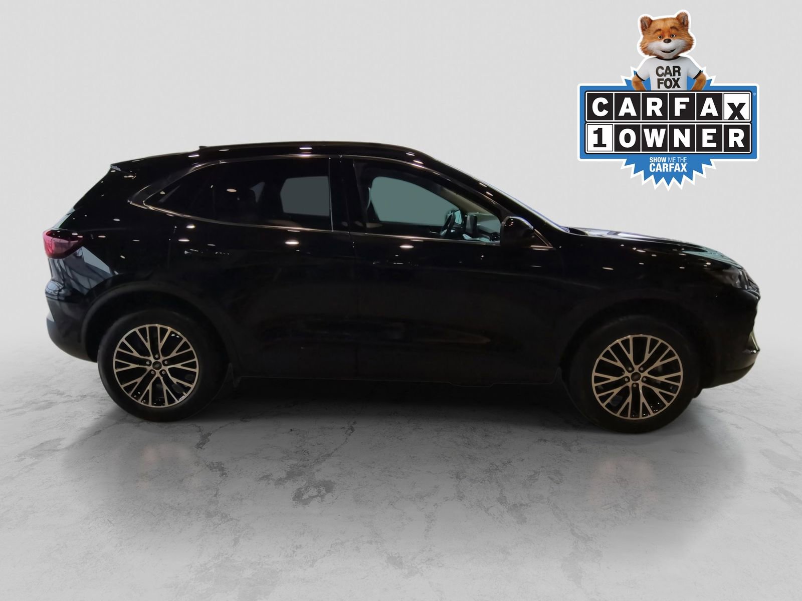 Certified 2025 Ford Escape SE FWD image 9