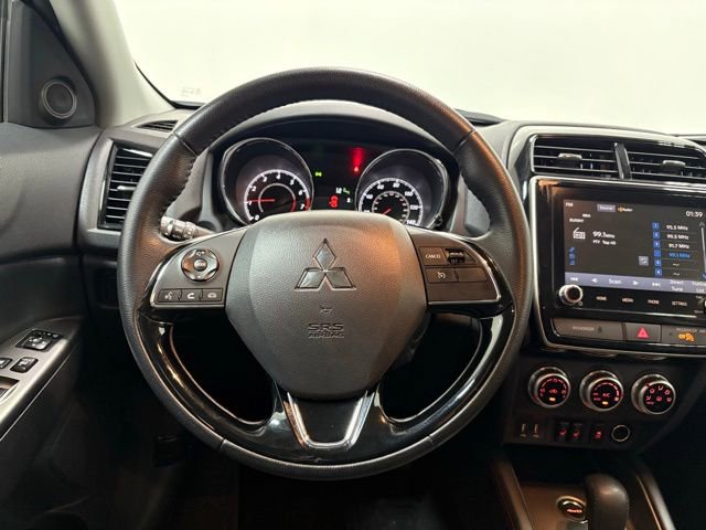Used 2023 Mitsubishi Outlander Sport SE image 15