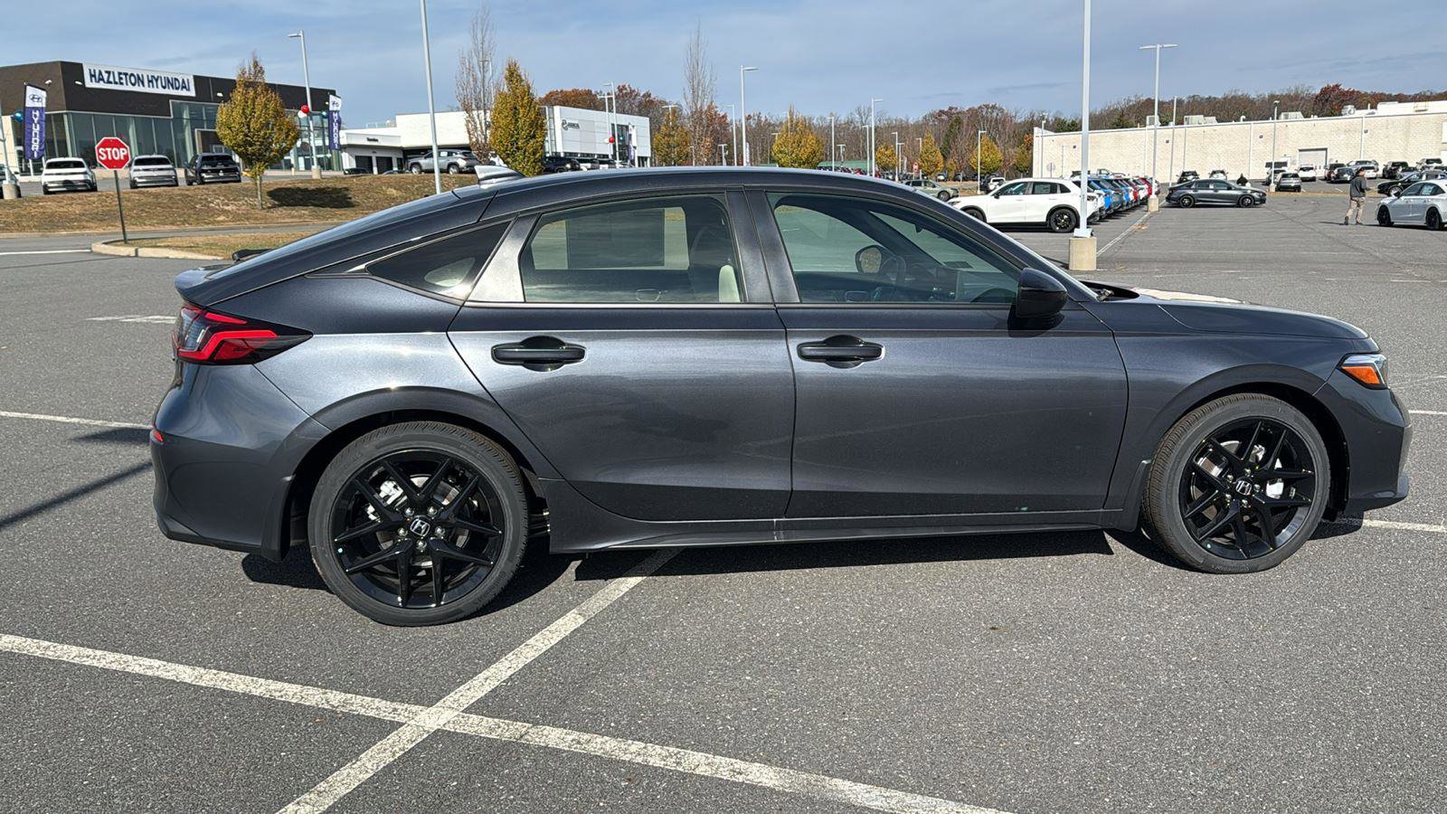 New 2025 Honda Civic Sport image 4