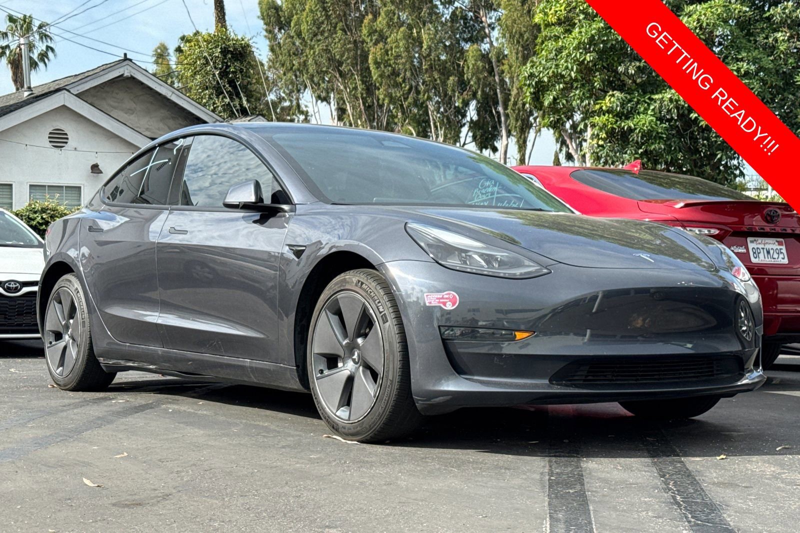 Used 2023 Tesla Model 3 Standard Range image 2
