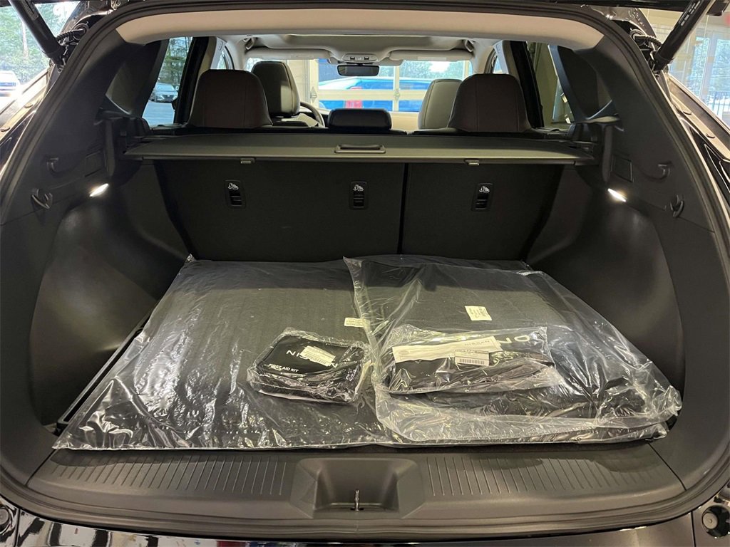 New 2026 Nissan Murano Platinum image 7