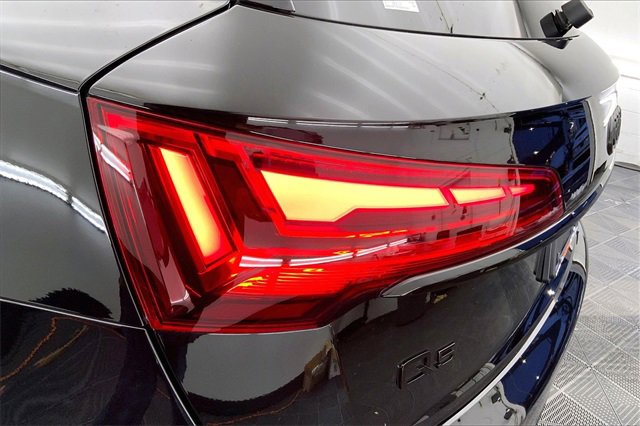 Used 2023 Audi Q5 2.0T Prestige w/ Prestige Package image 29