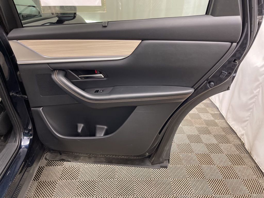Used 2024 MAZDA CX-90 Plug-In Hybrid w/ Preferred image 33