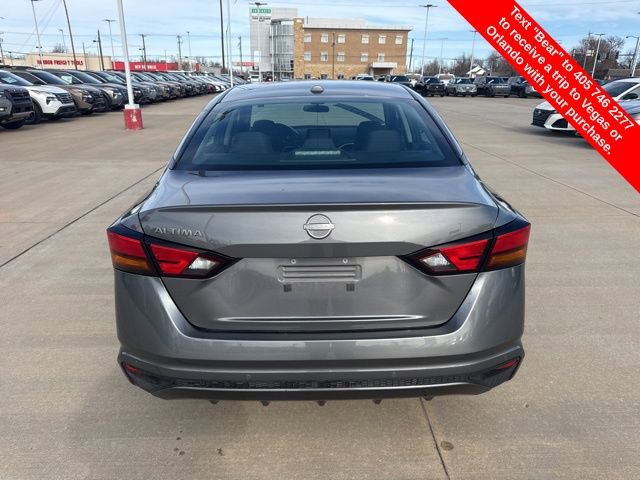 Used 2025 Nissan Altima 2.5 SV image 4