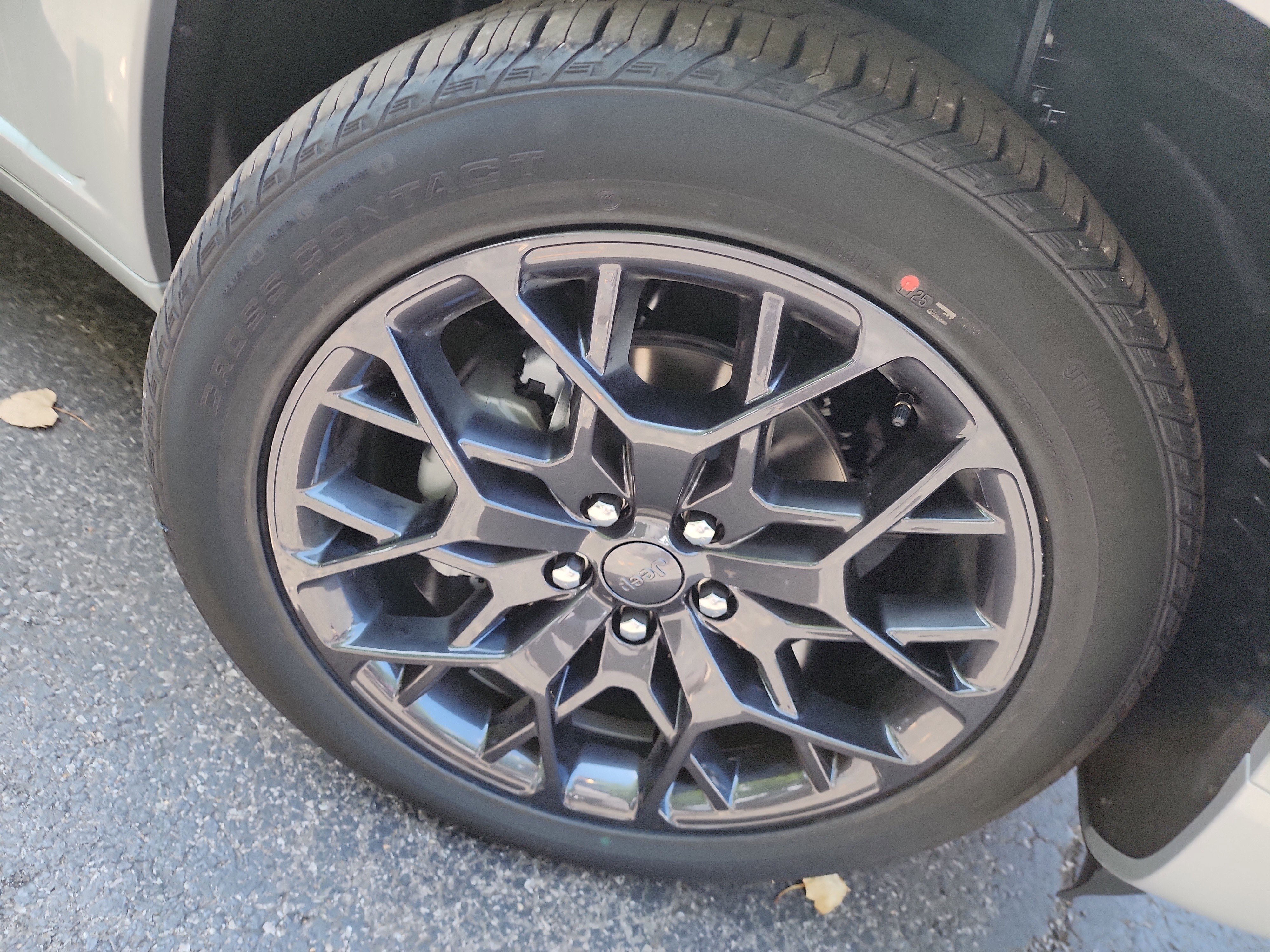 New 2025 Jeep Grand Cherokee Summit image 30