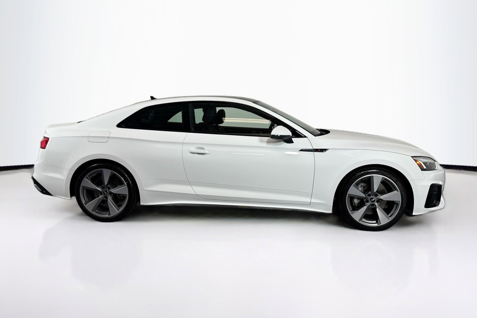 Used 2021 Audi A5 2.0T Premium Plus w/ Premium Plus image 4