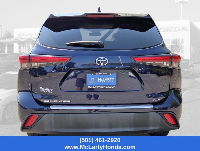 Used 2021 Toyota Highlander XLE FWD image 6