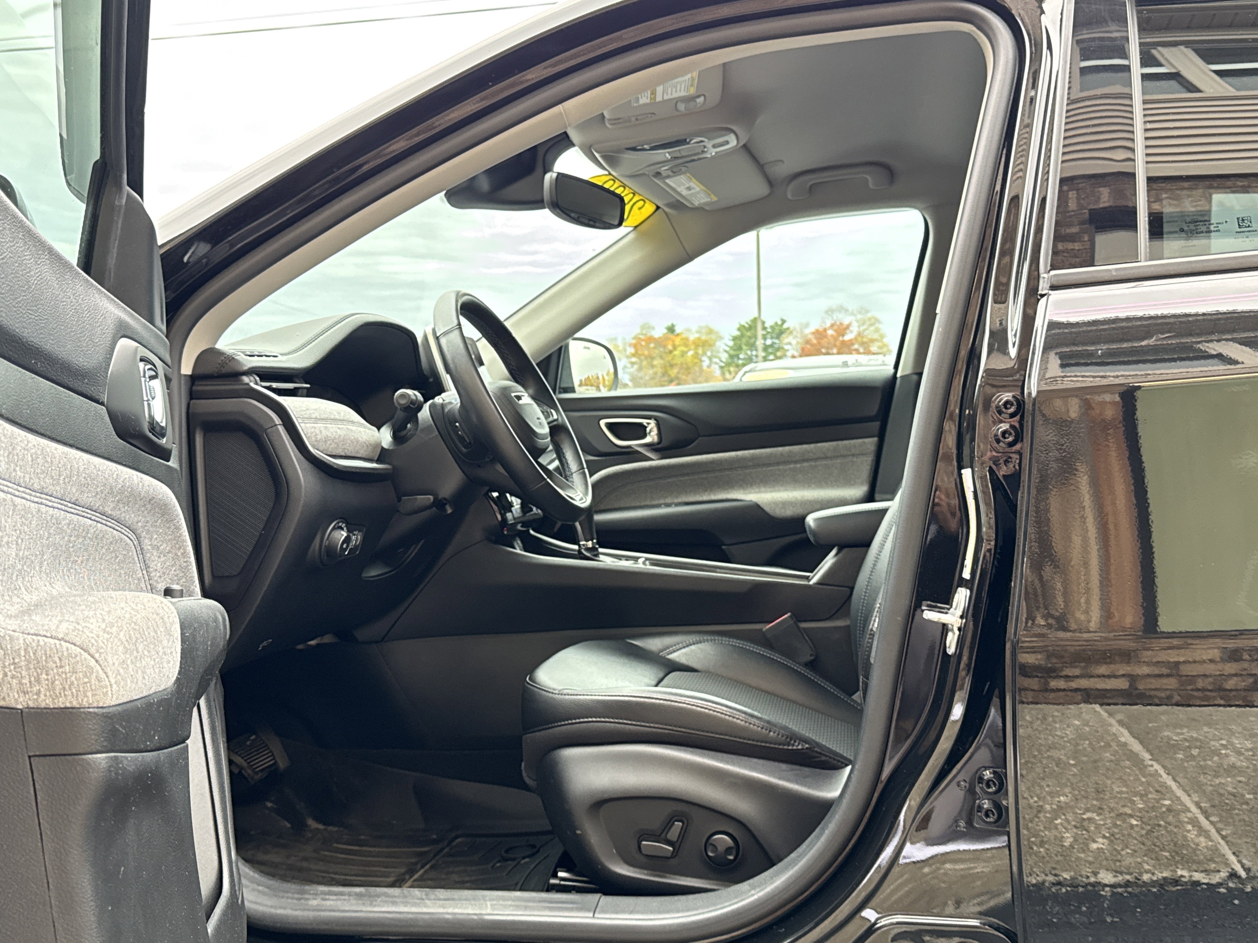 Used 2022 Jeep Compass Latitude w/ Convenience Group image 9