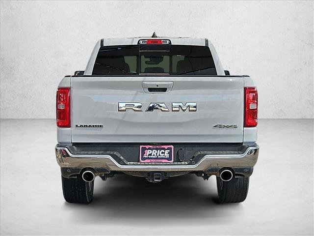 Used 2025 RAM 1500 Laramie AWD/4WD image 5