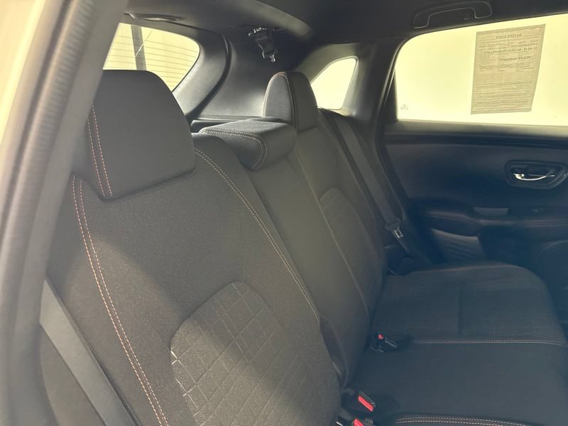 Used 2024 Honda HR-V Sport image 11