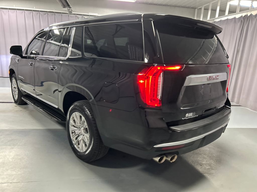 Used 2024 GMC Yukon XL Denali AWD/4WD image 5