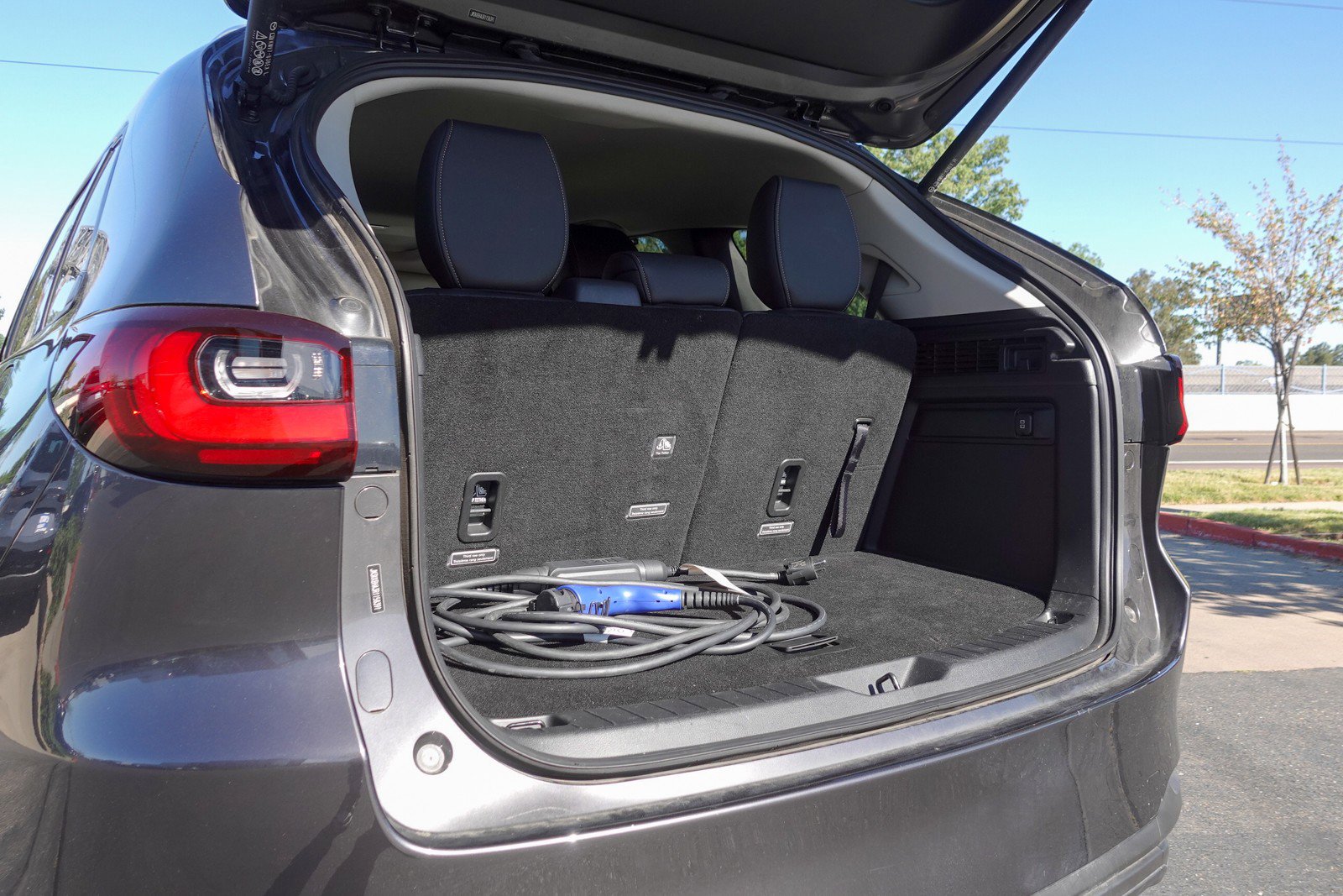 Certified 2024 MAZDA CX-90 Plug-In Hybrid w/ Preferred image 24