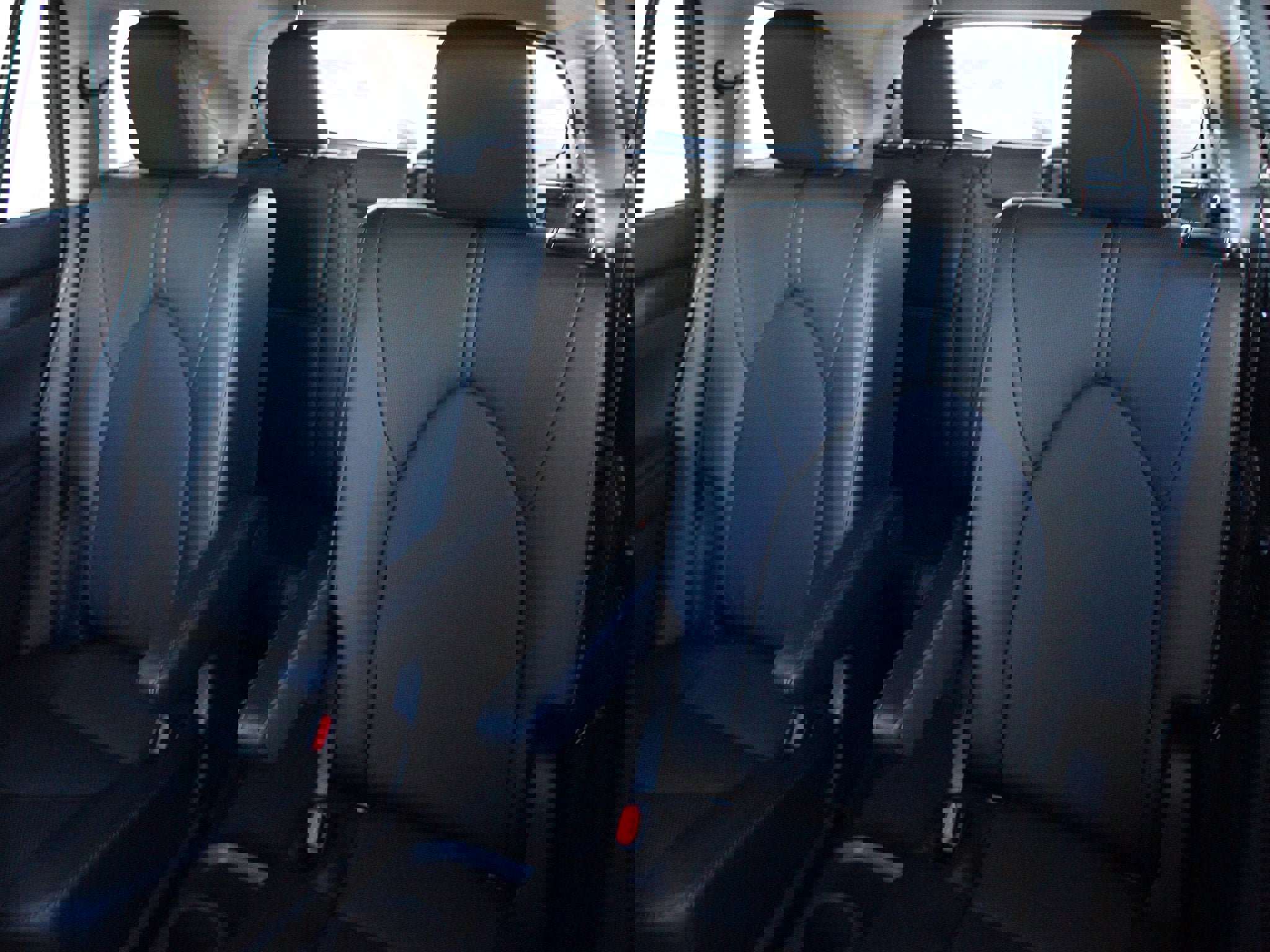 Used 2025 Toyota Highlander Limited image 9