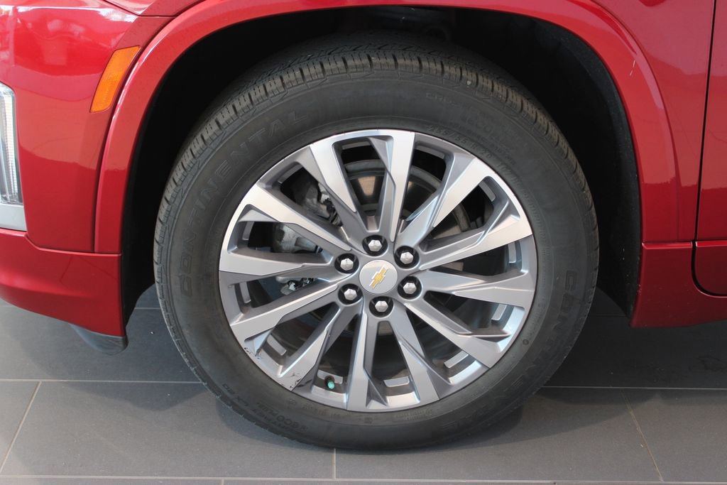 Used 2023 Chevrolet Traverse Premier AWD/4WD image 30