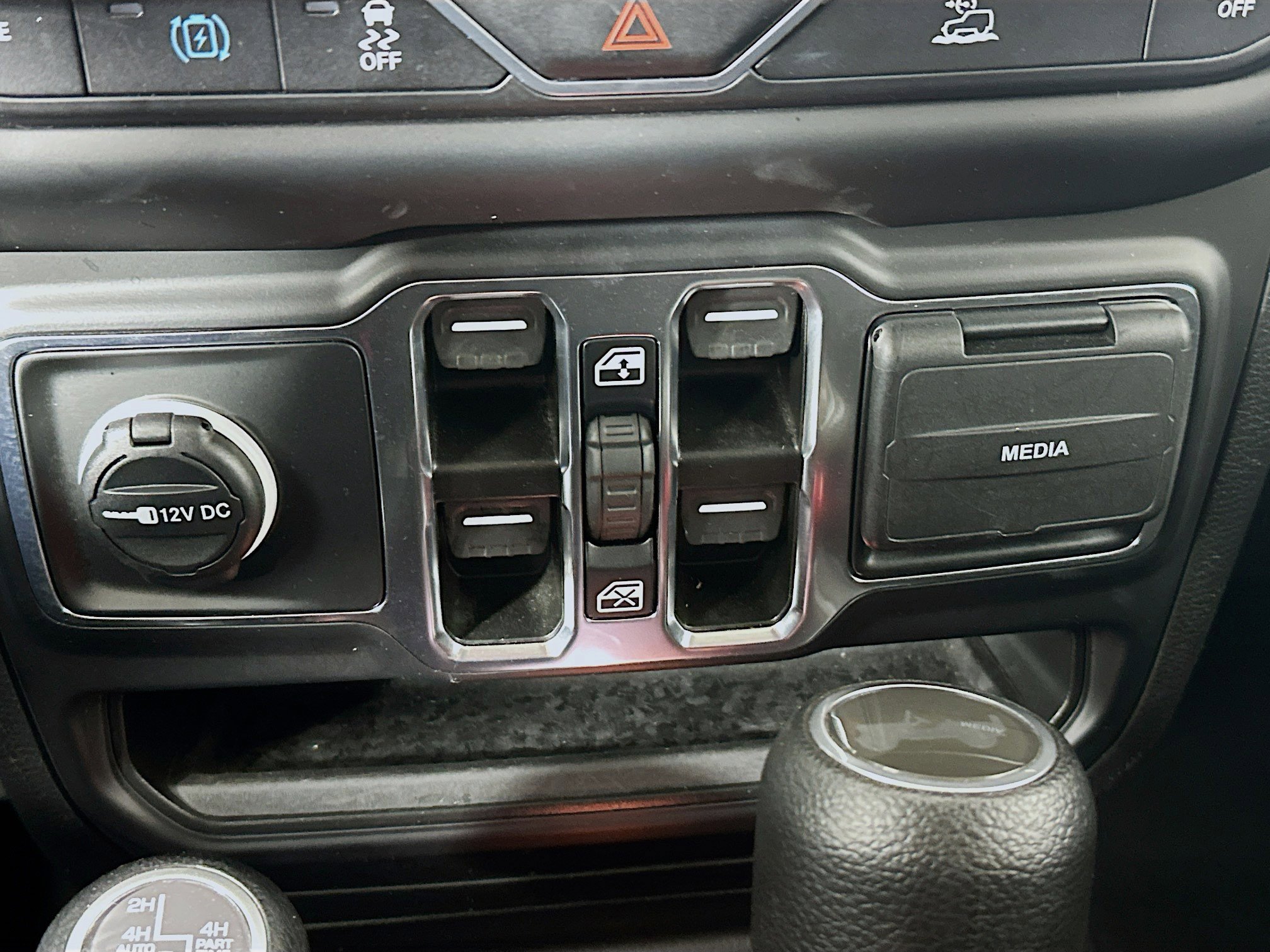 Used 2023 Jeep Wrangler Unlimited AWD/4WD image 24
