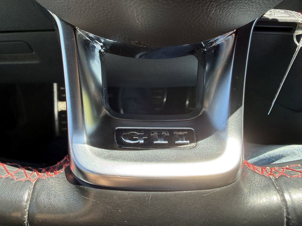 Used 2016 Volkswagen GTI S FWD image 10